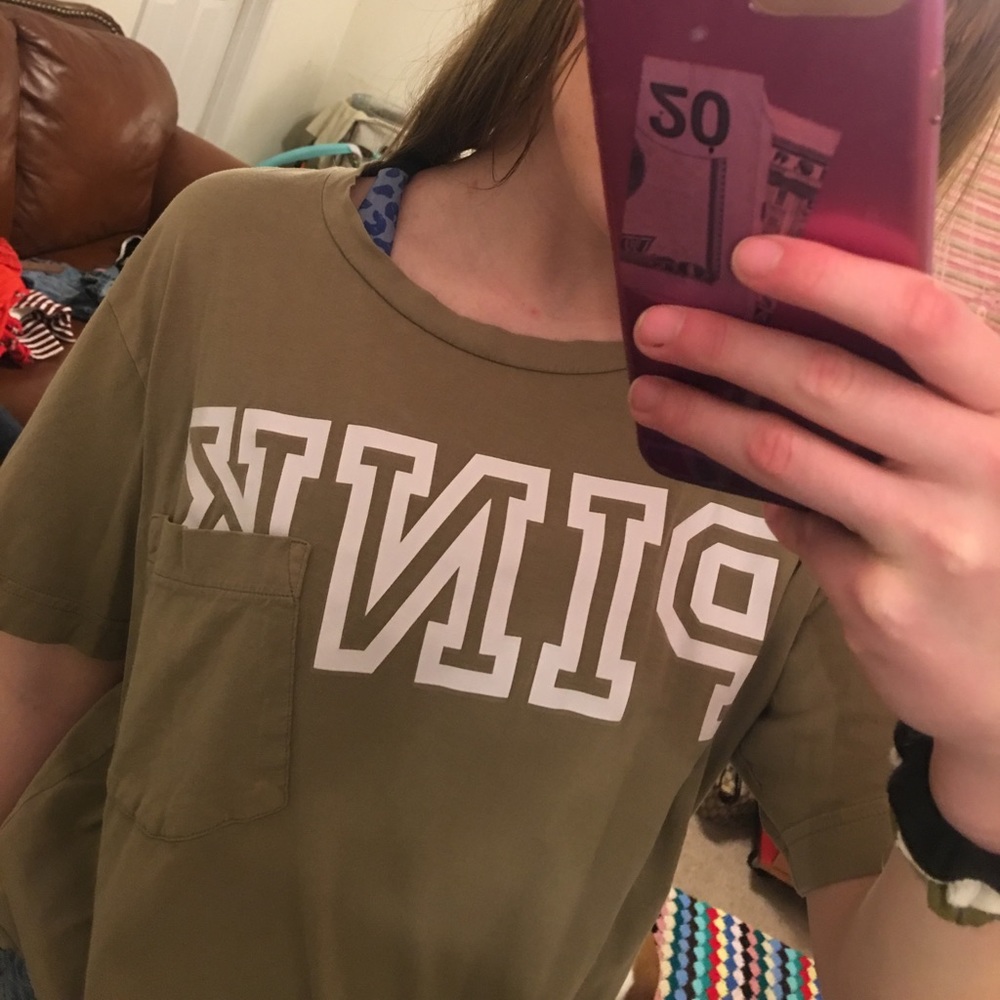VS basic pocket tee💜